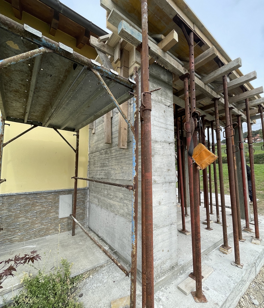 012-ampliamento-villa-calcestruzzo-armato-Serra-Ricco-002