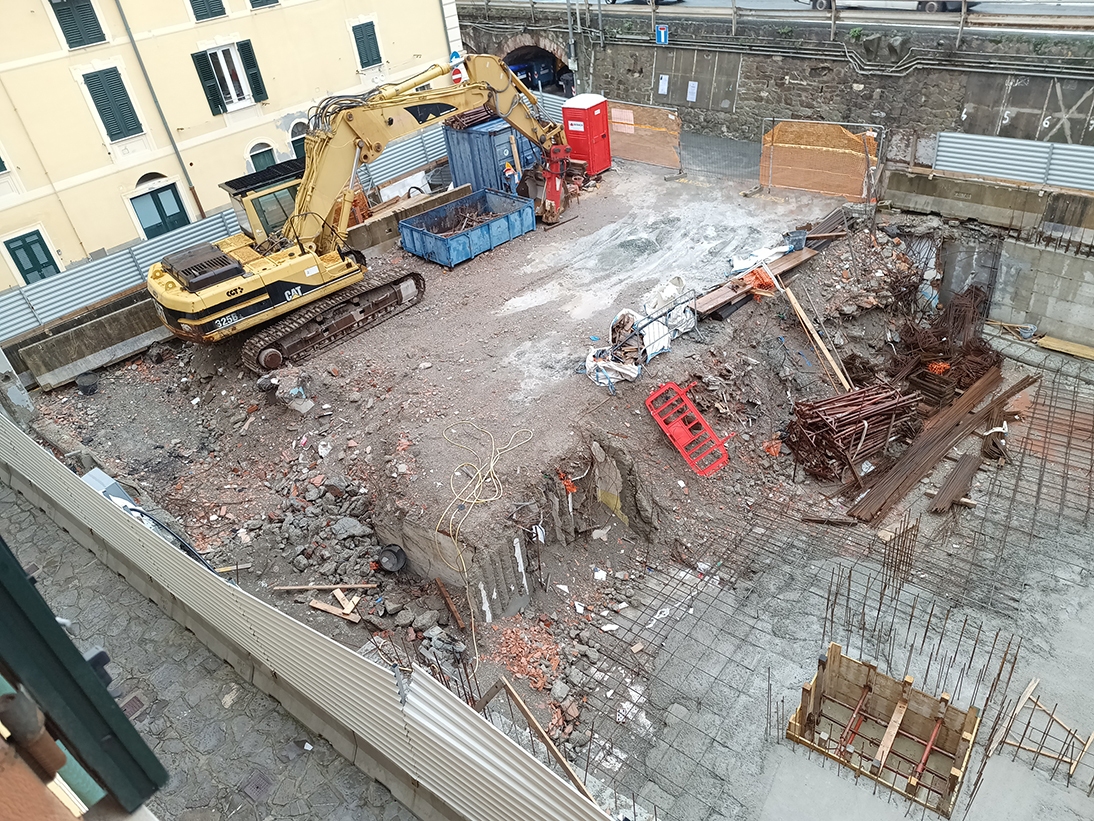 016-valutazione-danni-condominii-imitrofi-ex-locanda-maggiore-moneglia-seguito-crollo-edificio-004