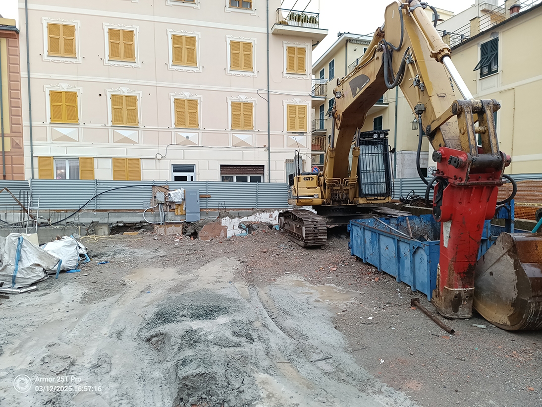 016-valutazione-danni-condominii-imitrofi-ex-locanda-maggiore-moneglia-seguito-crollo-edificio-007