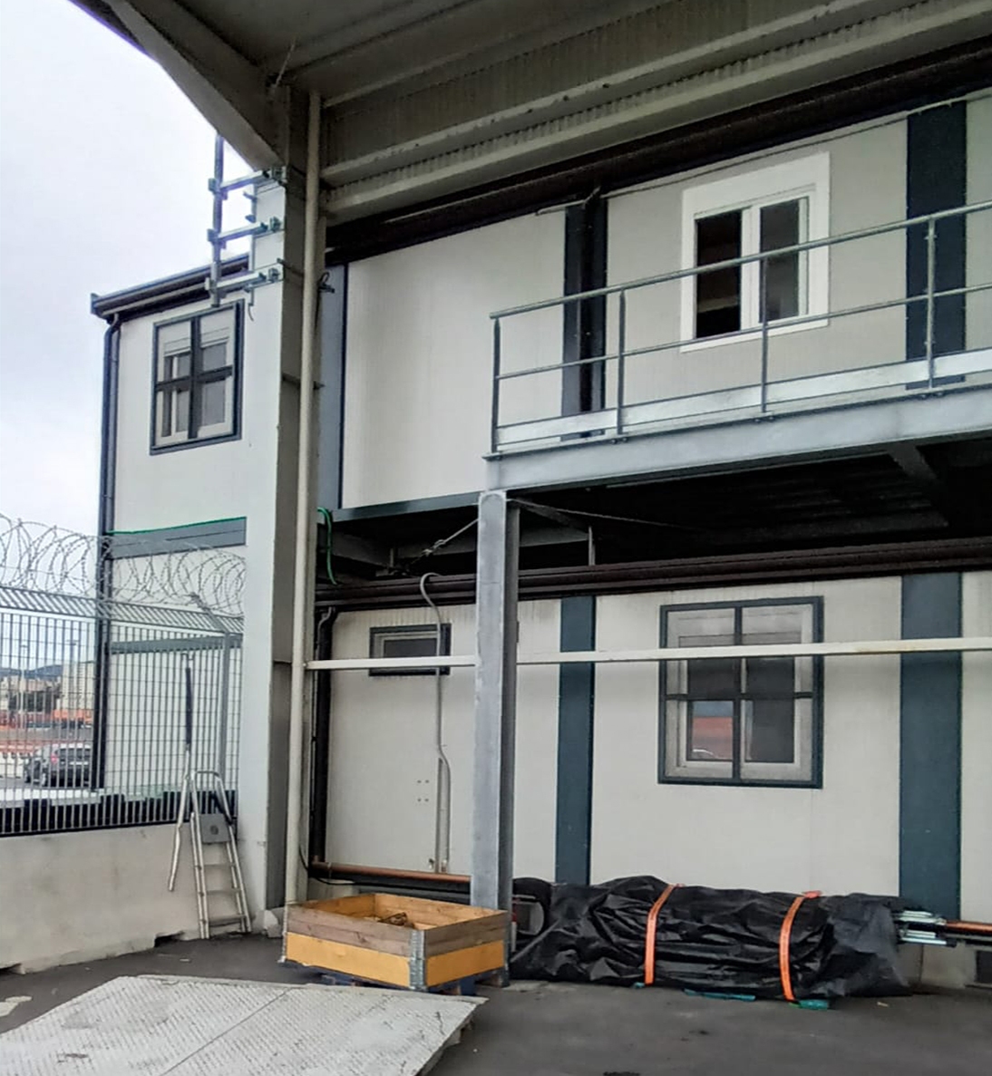 033-realizzazione-secondopiano-uffici-Terminal-Bettolo-su-soppalco-carpenteria-metallica-006