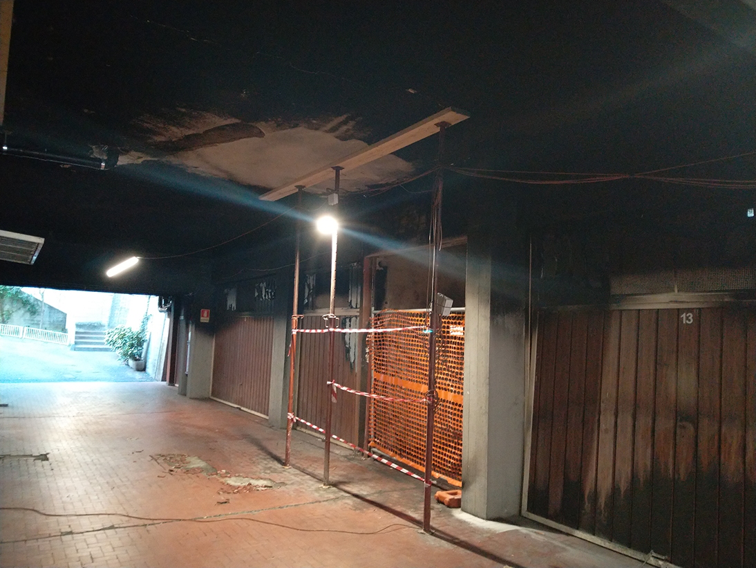 011-verifica-perdita-capacita╠C-strutturali-solaio-interno-autorimessa-Genova-Sestri-Pontente-seguito-incendio-001